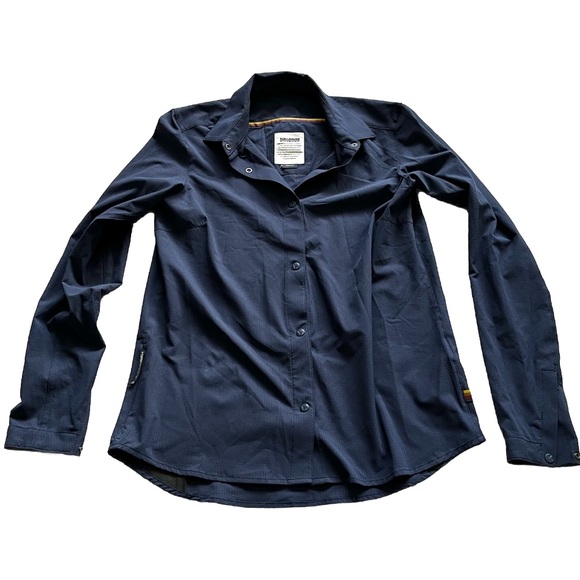 FIÄLLRÄVEN Tops - FIÄLLRÄVEN SPECIALIZED SUN SHIRT WOMENS SIZE SMALL ACTIVE OUTDOORS COOL